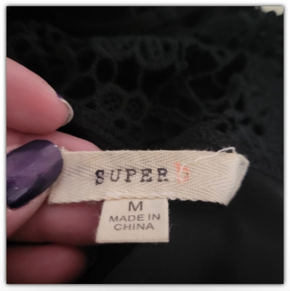 Super B Embroidered design sheer back adjustable size medium - Picture 4 of 5